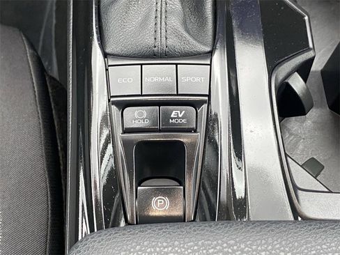 Certified 2025 Toyota Camry LE image 33