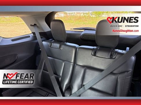 Used 2020 Ford Explorer XLT w/ Equipment Group 202A AWD/4WD image 37