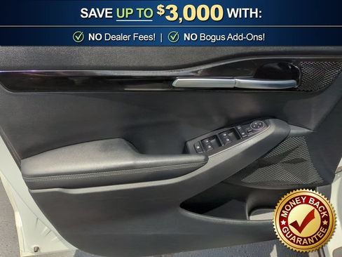 Used 2025 Kia Seltos S FWD image 16