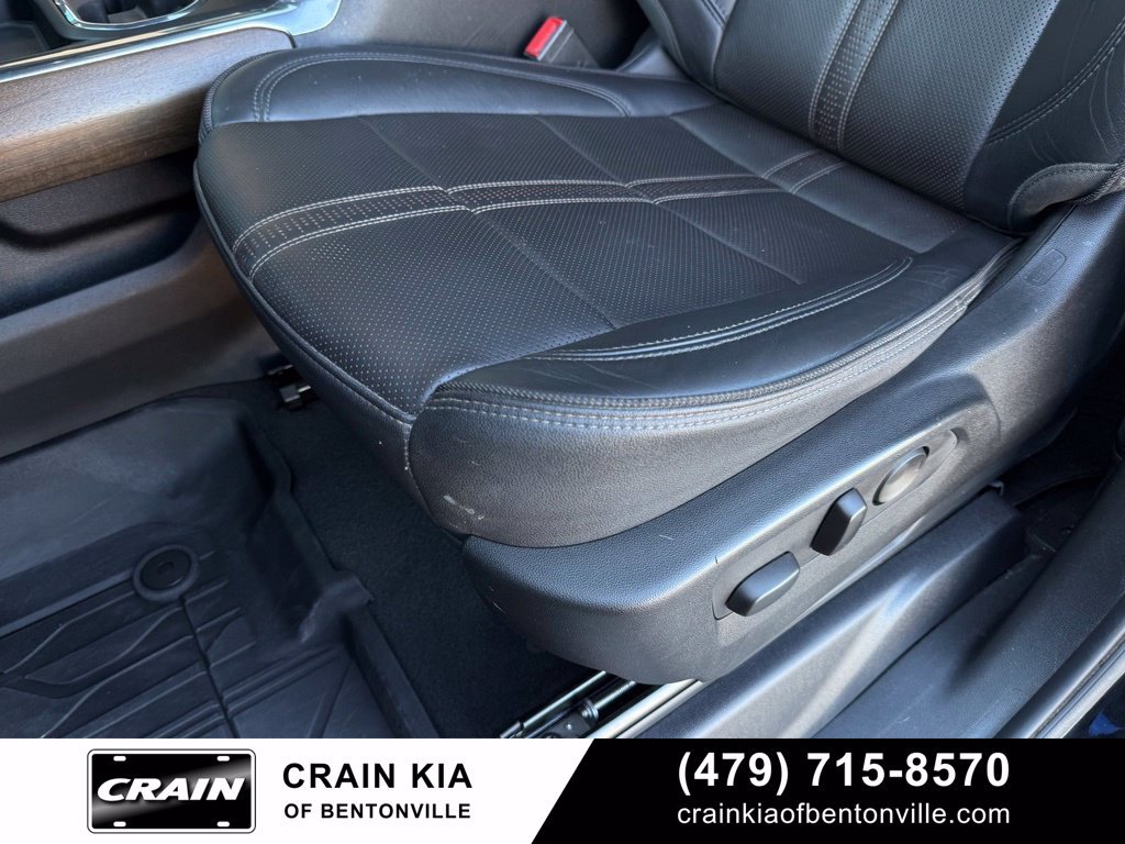 Used 2024 Chevrolet Silverado 2500 High Country w/ High Country Premium Package AWD/4WD image 23