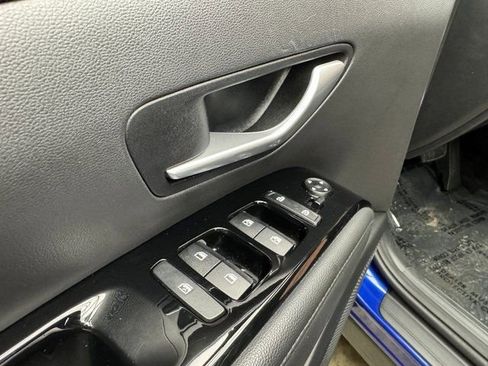 Used 2023 Hyundai Tucson Limited w/ Cargo Package image 11