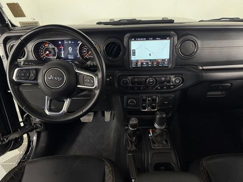 Used 2021 Jeep Wrangler Unlimited Sahara AWD/4WD image 13