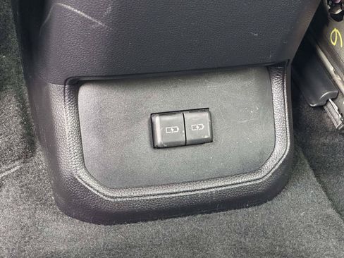 Used 2022 Toyota Highlander XSE FWD image 15