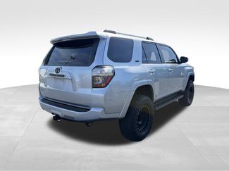 Used 2020 Toyota 4Runner SR5 Premium AWD/4WD video 3