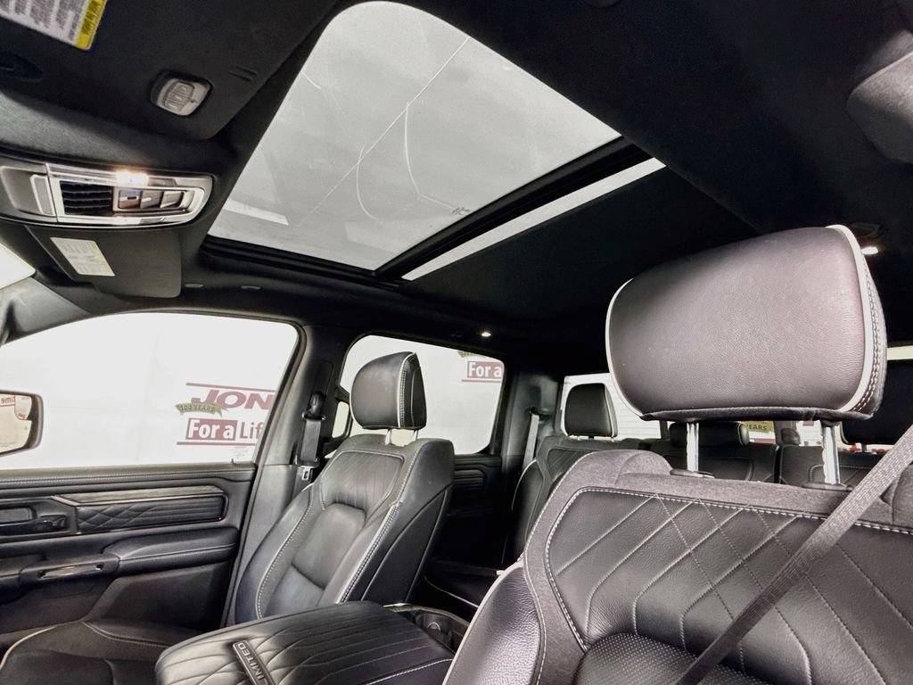 Used 2025 RAM 1500 Limited AWD/4WD image 11