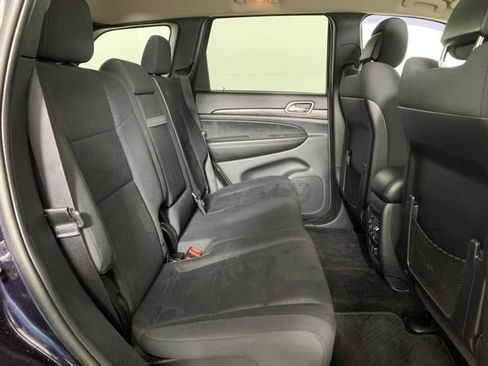 Used 2011 Jeep Grand Cherokee Laredo w/ Security & Convenience Group AWD/4WD image 22