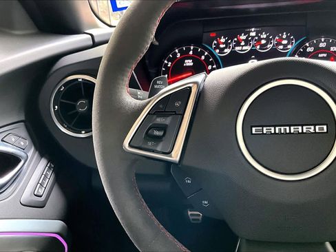 Used 2018 Chevrolet Camaro ZL1 RWD image 23