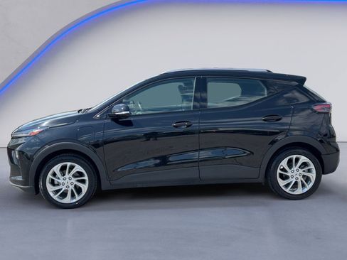 Used 2023 Chevrolet Bolt EUV LT FWD image 12
