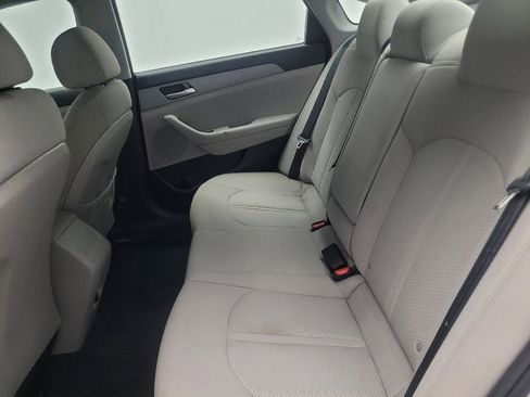Used 2018 Hyundai Sonata SE FWD image 18