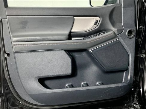 Used 2025 Ford Expedition Active RWD image 23
