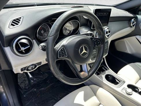 Used 2017 Mercedes-Benz GLA 250 image 7