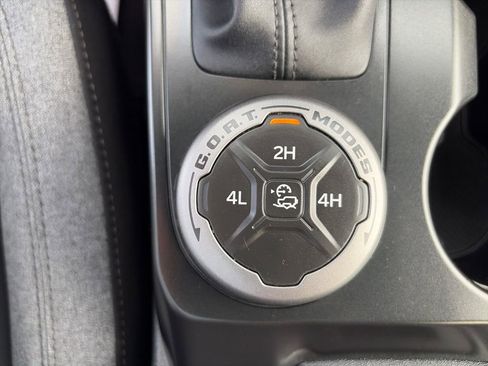 Used 2025 Ford Bronco Big Bend image 33