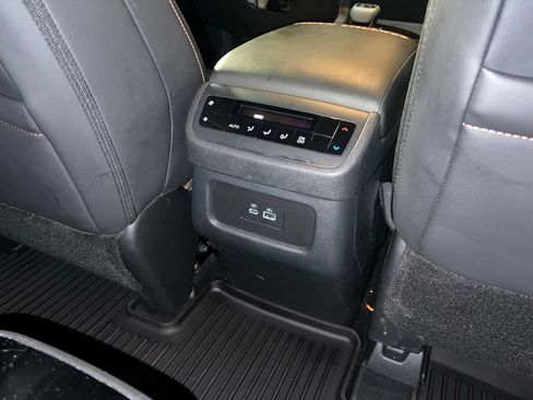 Used 2025 Nissan Pathfinder Rock Creek AWD/4WD image 16