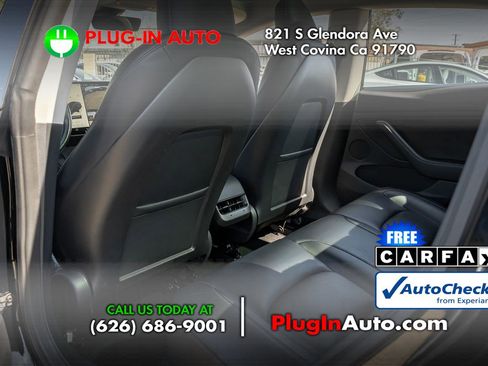 Used 2023 Tesla Model 3 Standard Range image 9