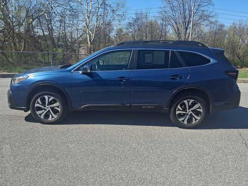 Used 2022 Subaru Outback Limited image 8