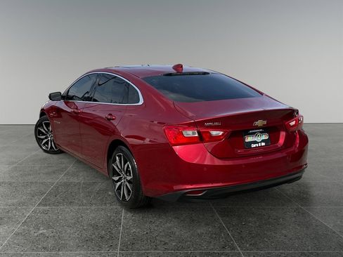 Used 2018 Chevrolet Malibu LT w/ Leather Package image 3