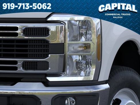 New 2026 Ford F350 XL w/ XL Chrome Package AWD/4WD image 18
