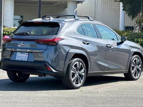 Certified 2025 Lexus UX 300h FWD w/ Accessory Package (Z2) image 9