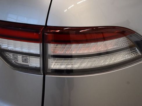 Used 2020 Lincoln Aviator Reserve w/ Equipment Group 202A AWD/4WD image 12