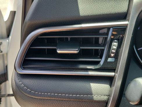 Used 2024 Toyota Camry SE FWD image 31