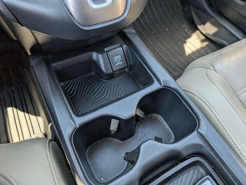 Used 2017 Honda CR-V Touring image 21