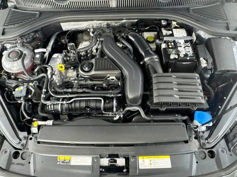 Used 2025 Volkswagen Jetta Sport FWD image 21