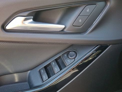 Used 2025 Chevrolet Equinox LT AWD/4WD image 20