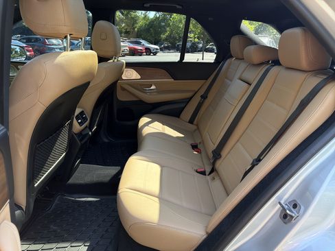 Used 2024 Mercedes-Benz GLE 350 4MATIC image 32