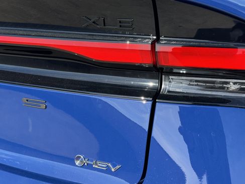 New 2026 Toyota Prius XLE image 14