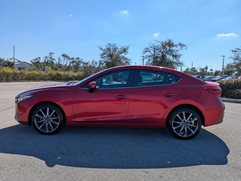 Used 2018 MAZDA MAZDA3 Touring image 8