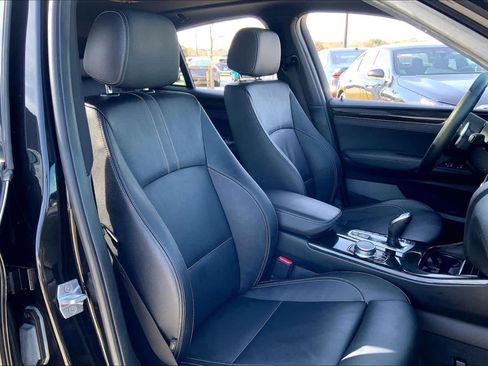 Used 2017 BMW X4 M40i image 9