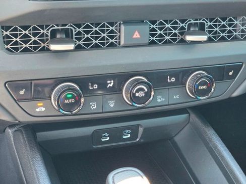 Certified 2025 Honda Accord SE image 30