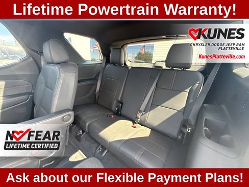 Used 2023 Chevrolet Traverse RS AWD/4WD image 15