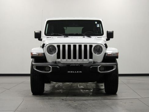 Used 2023 Jeep Wrangler Sahara image 9