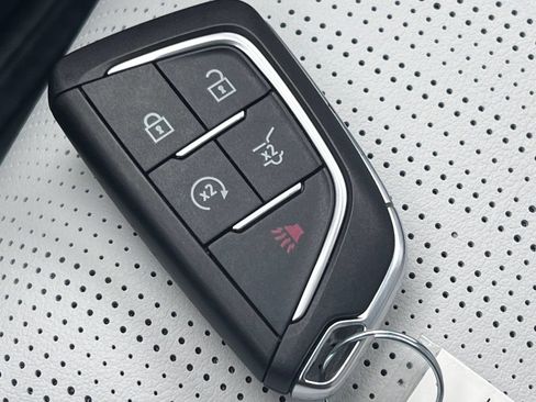 Certified 2024 Cadillac Lyriq Luxury AWD/4WD image 28
