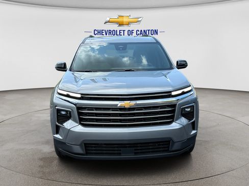 New 2026 Chevrolet Traverse LT FWD image 2