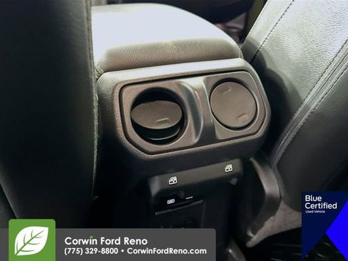 Used 2022 Jeep Wrangler Unlimited Sahara image 27