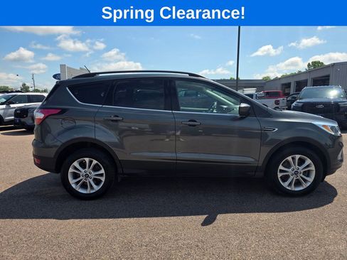Certified 2018 Ford Escape SE w/ SE Sync 3 Package AWD/4WD image 8
