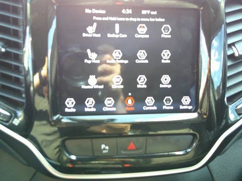Used 2020 Jeep Cherokee Limited AWD/4WD image 25
