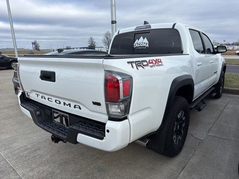 Certified 2023 Toyota Tacoma TRD Off-Road image 11