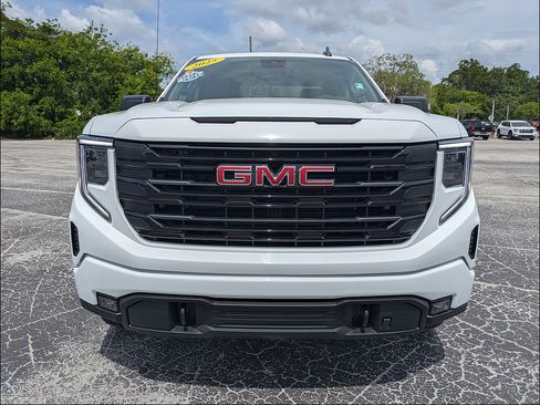 Used 2025 GMC Sierra 1500 Elevation AWD/4WD image 10