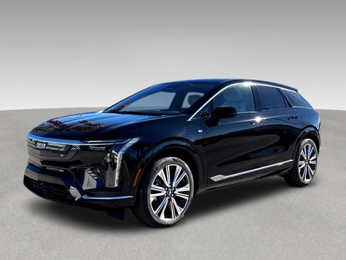 New 2026 Cadillac Optiq Luxury 2 image 3