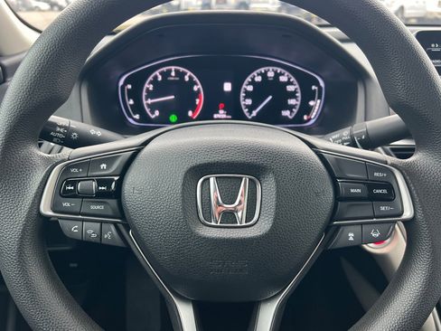 Used 2018 Honda Accord LX image 19