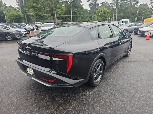 Used 2025 Kia K4 image 8