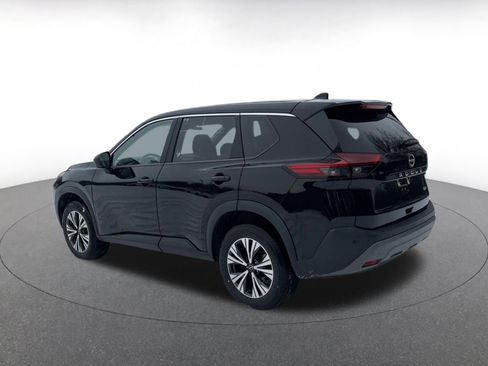 Used 2023 Nissan Rogue SV image 12