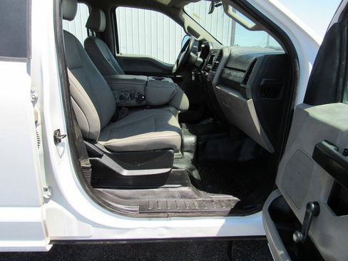 Used 2021 Ford F550 2WD Crew Cab Super Duty image 13