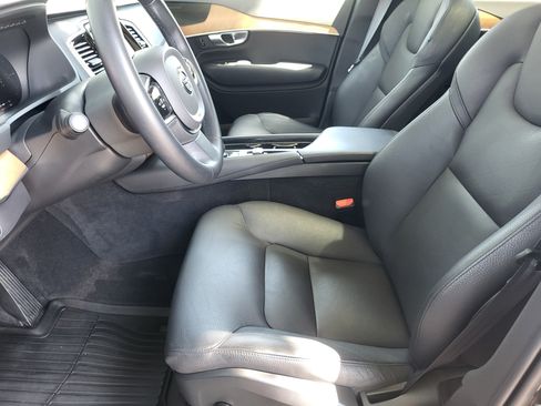 Certified 2023 Volvo XC90 T8 Plus w/ Protection Package Premier AWD/4WD image 10