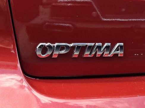 Used 2007 Kia Optima EX w/ Leather Pkg FWD image 10