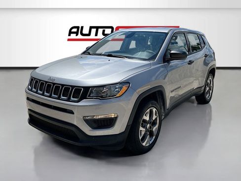 Used 2019 Jeep Compass Sport AWD/4WD image 3