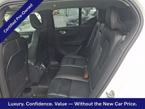 Certified 2024 Volvo XC40 B5 Plus w/ Protection Package Premier AWD/4WD image 11